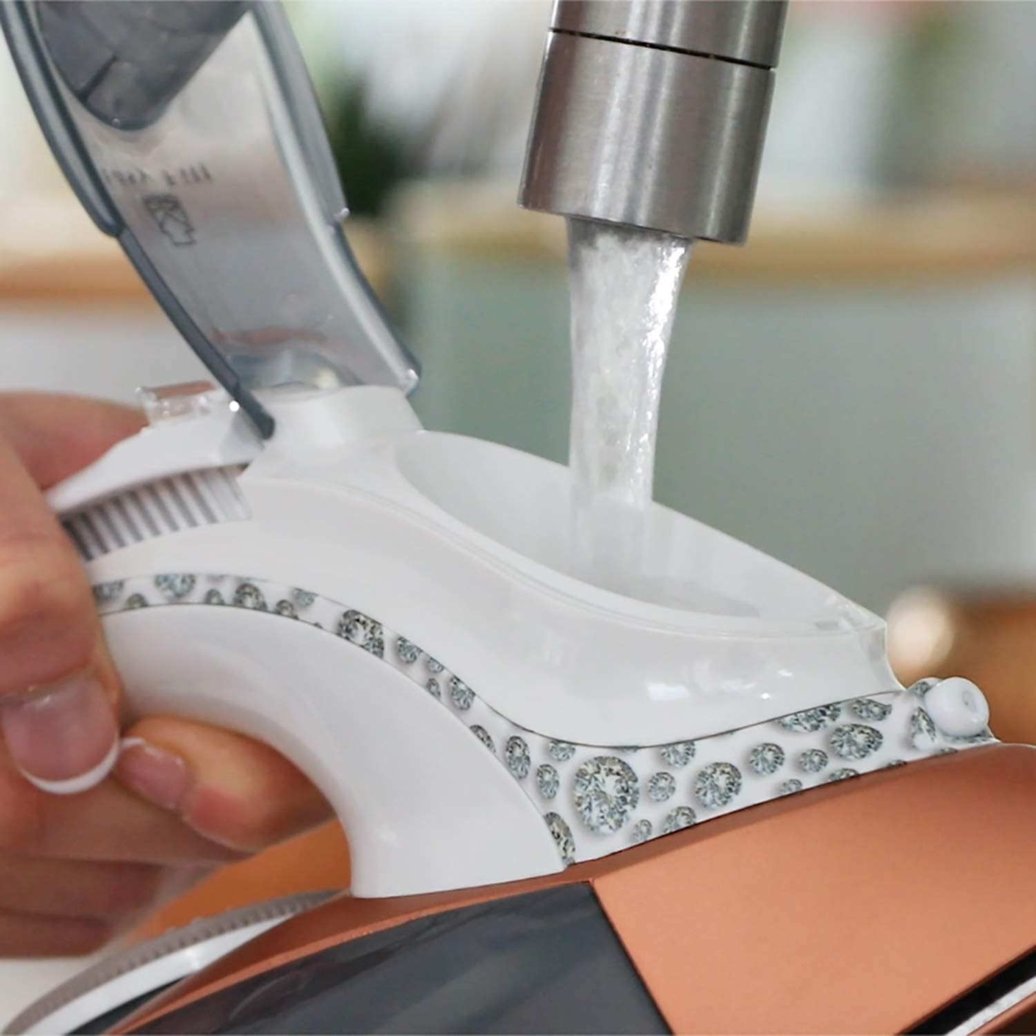 Breville DiamondXpress Steam Iron | 3100 W | 200G Steam Shot | Multi-Directional Diamond Ceramic Soleplate | 400 ml Easy-Fill Water Tank White & Rose Gold | VIN401