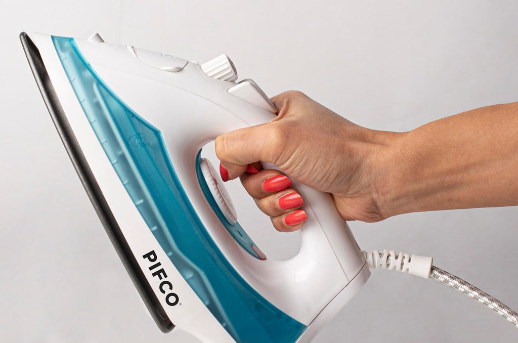 PIFCO Easy Steam Iron - Non-stick Soleplate - Lightweight - 2000w - 10ml Water Cup - 2m Cord - Variable Steam Control - Auto Shut-off - Burst Steam Function