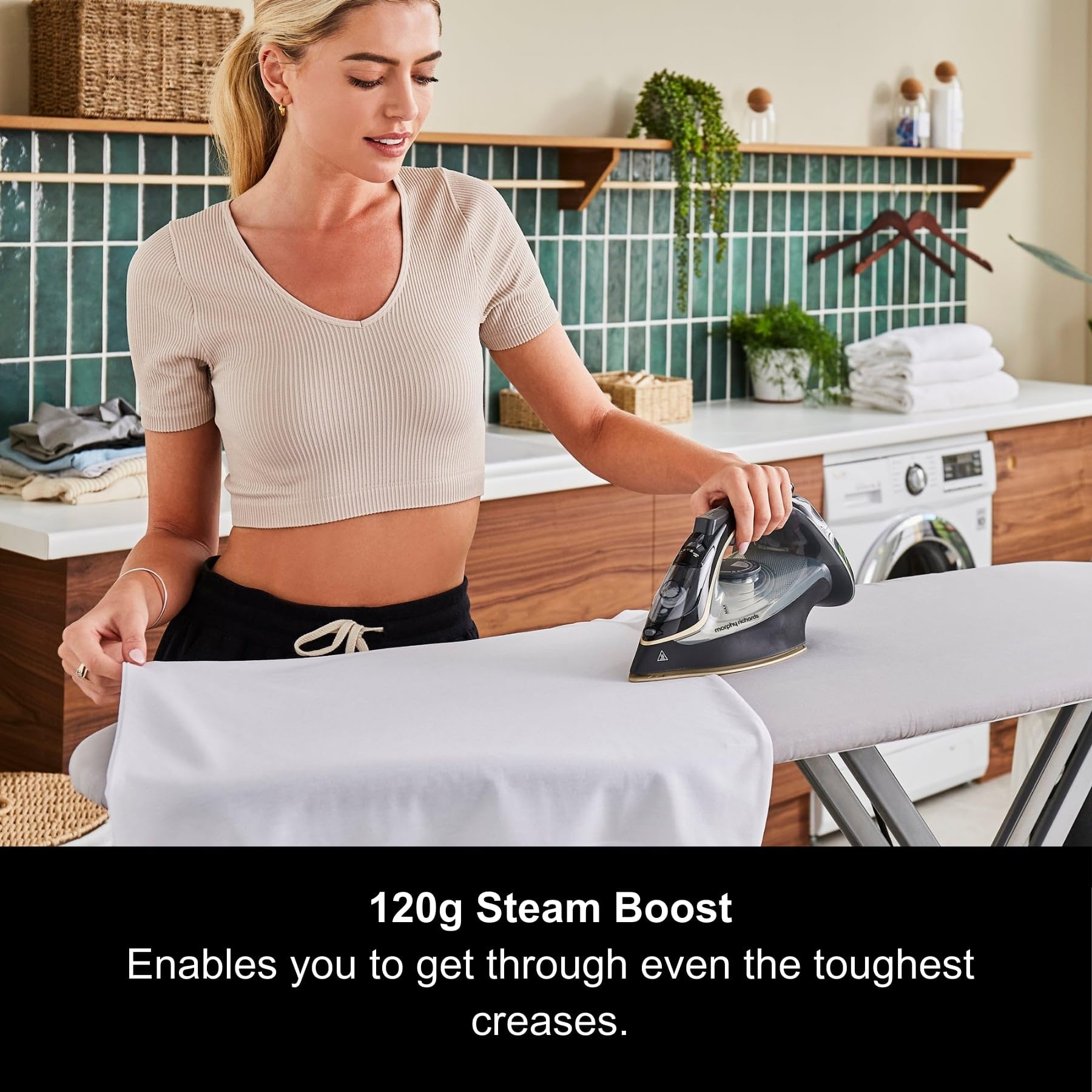 Morphy Richards Crystal Clear Steam Iron, Ceramic Non-stick Soleplate, 120g Steam Boost, 35g Steam Output, 350ml Water tank, Self-Clean, Auto Switch off, 2.5m Cord, 2400W, Gold & Black, 300302
